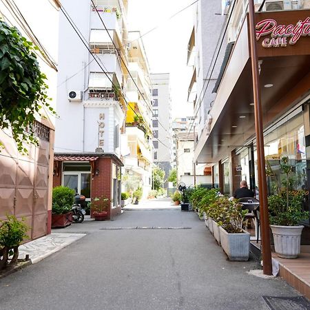 Cozy Apartment In The Heart Of Tirana ! Exterior foto