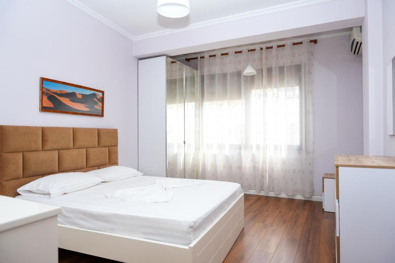 Cozy Apartment In The Heart Of Tirana ! Exterior foto